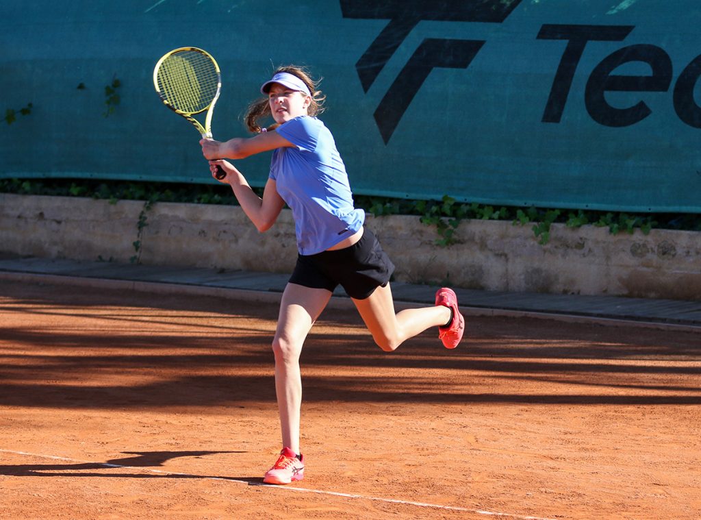 IQL Sports Tennis and Padel Academy - JUNIOR Players